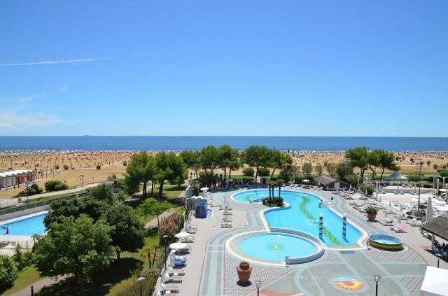 Aparthotel Holiday