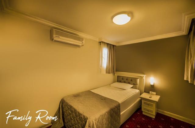 Hotel Emelda Sun Club