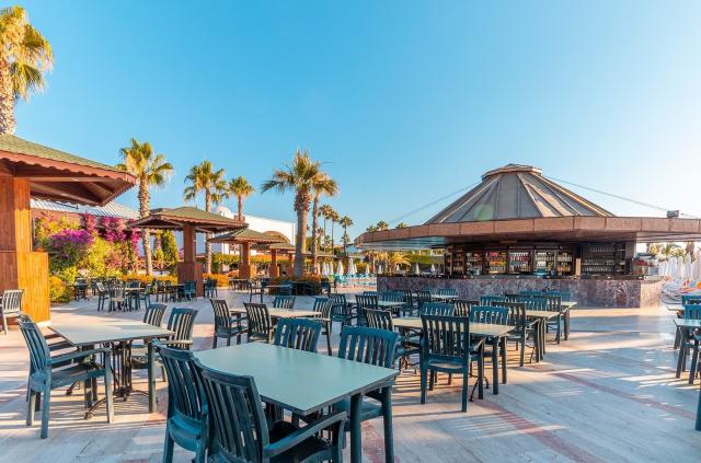 Hotel Emelda Sun Club