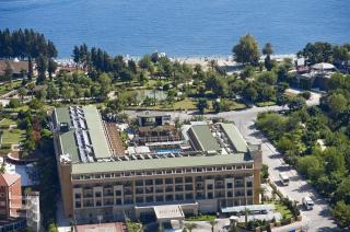 Crystal de Luxe Resort & Spa