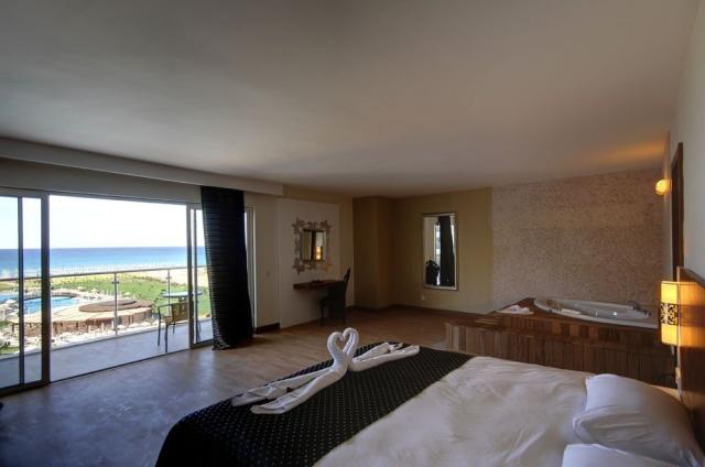 Seaden Sea World Resort And Spa