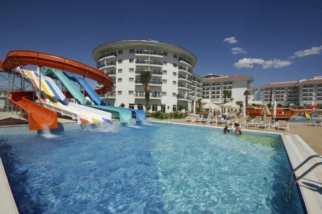 Seaden Sea World Resort And Spa