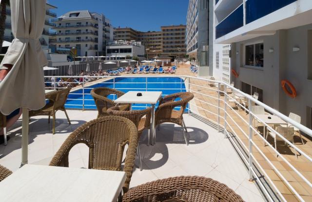 Riviera Hotel