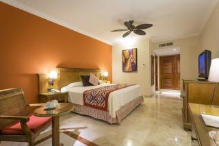 Grand Palladium Colonial Resort & Spa