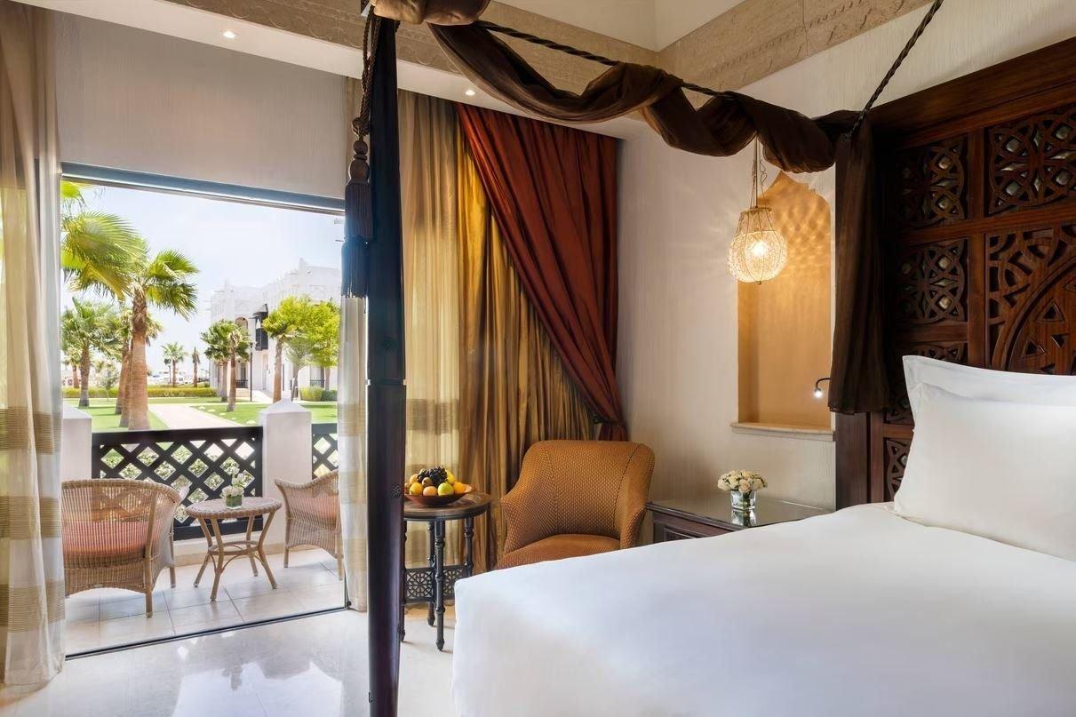 Hotel Sharq Village & Spa by Ritz-Carlton