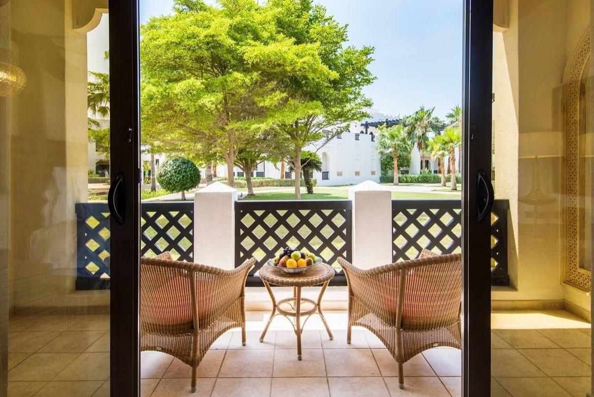 Hotel Sharq Village & Spa by Ritz-Carlton