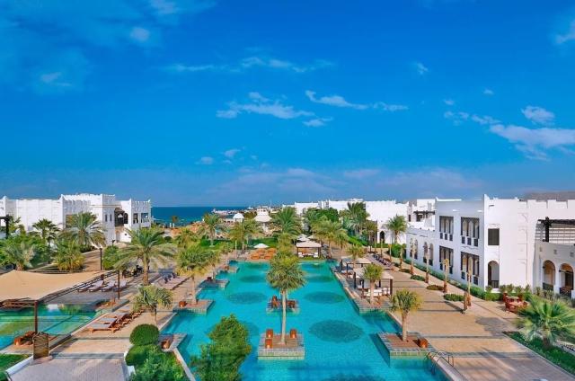 Hotel Sharq Village & Spa by Ritz-Carlton