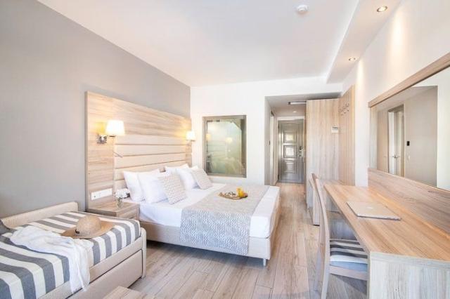 Dionysos Hotel and Studios