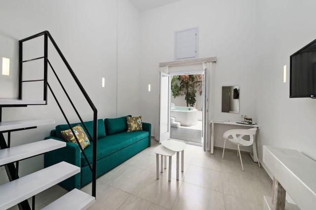 Cavo Bianco Hotel