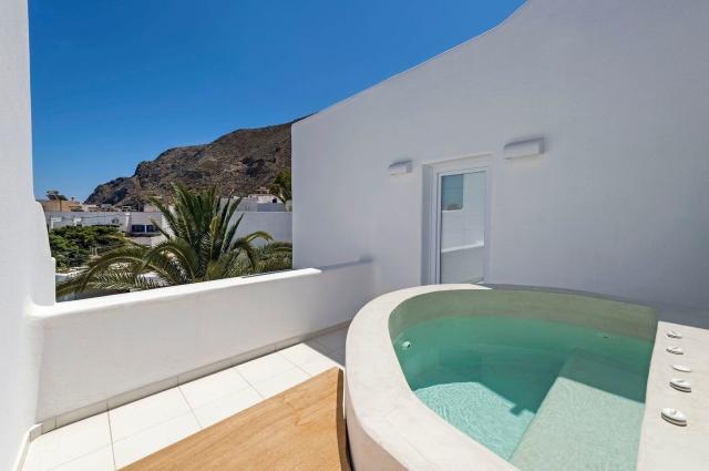 Cavo Bianco Hotel