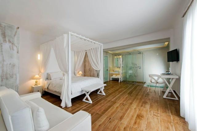 Cavo Bianco Hotel