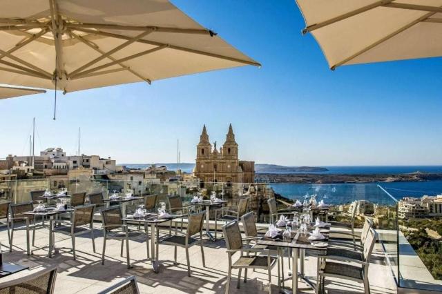 Maritim Antonine Hotel