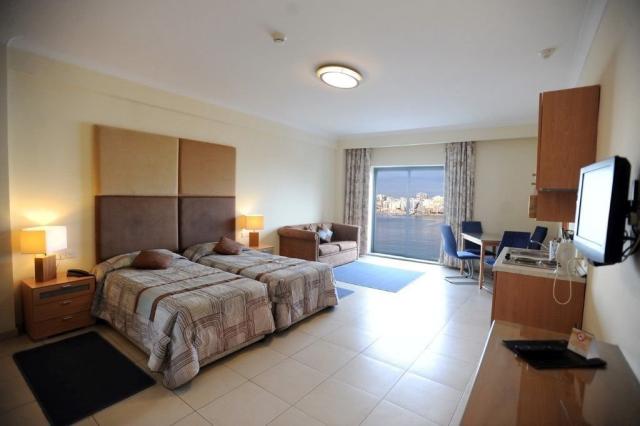 Plaza Regency Hotel