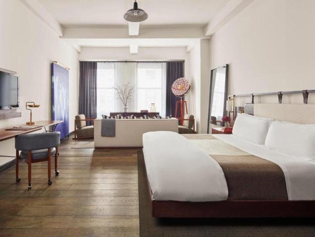 Hotel Refinery