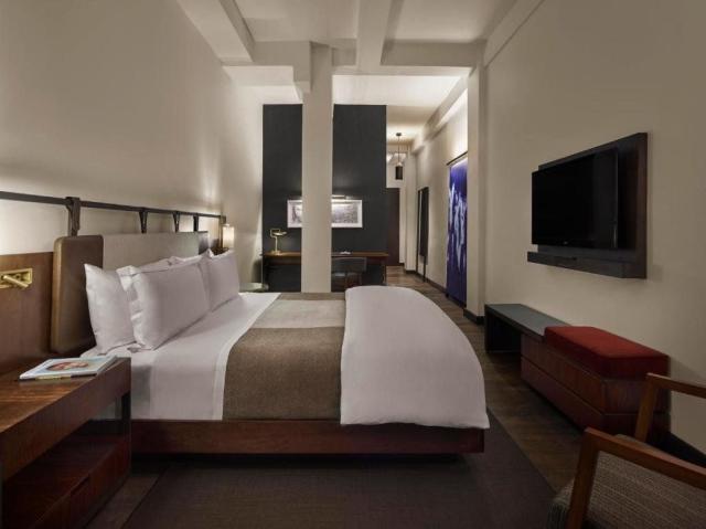 Hotel Refinery