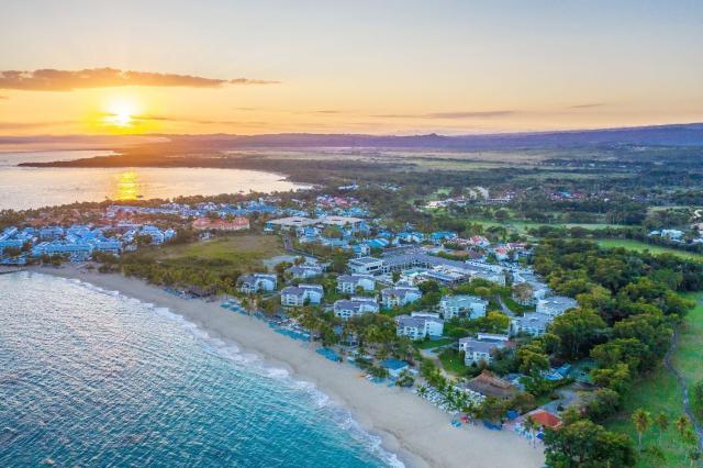 Emotions an Expression of Hodelpa Playa Dorada