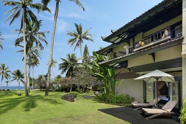 Candi Beach Resort & Spa