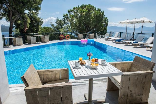 Aliki Hotel