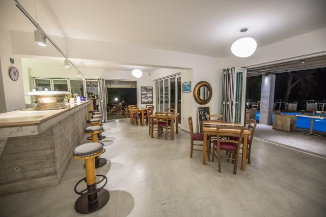 Aliki Hotel