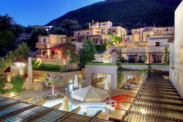 Tesoro Hotel Nikiana