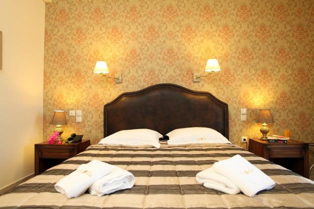 Tesoro Hotel Nikiana