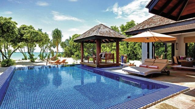 Hideaway Beach Resort & Spa Maldives