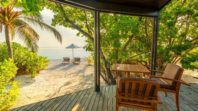 Komandoo Island Resort & Spa