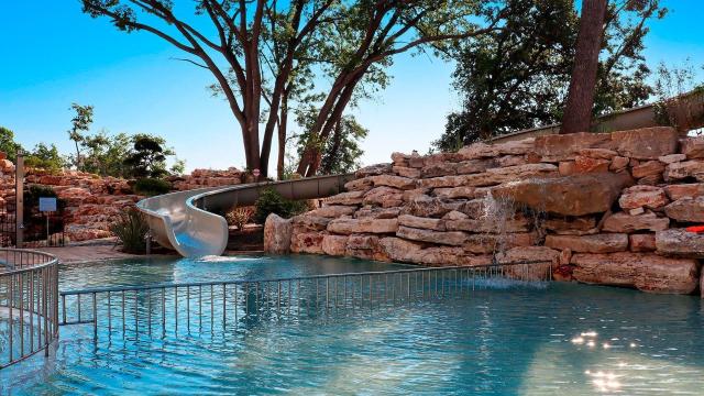 Aqua House Hotel and SPA