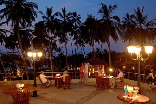 Royal Palms Beach Hotel