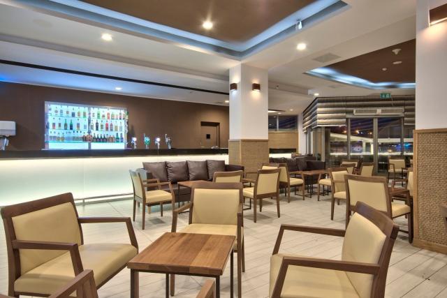 Db Seabank Resort and Spa