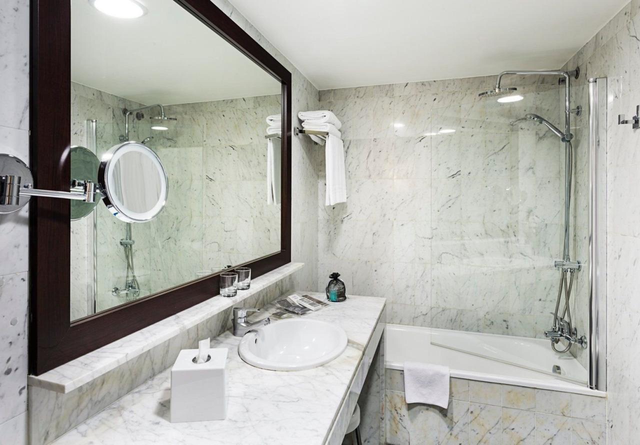 Hotel Catalonia Giralda