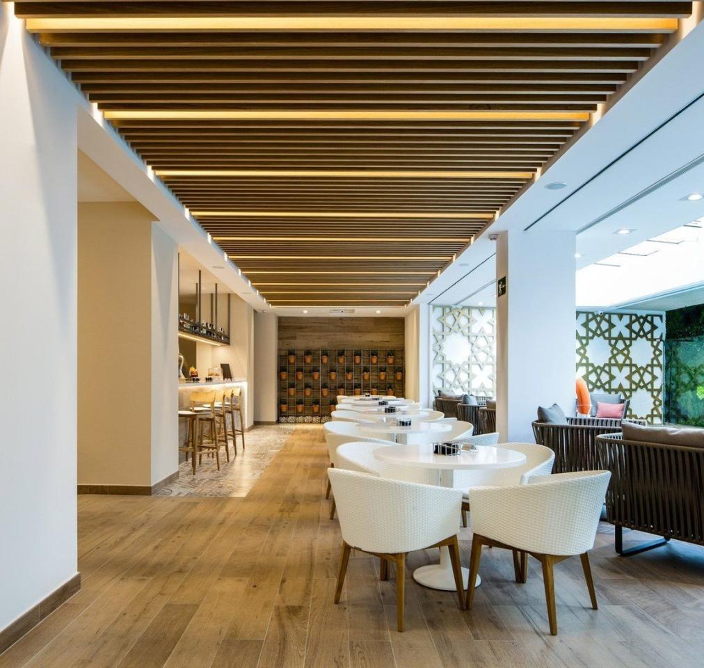 Hotel Catalonia Giralda