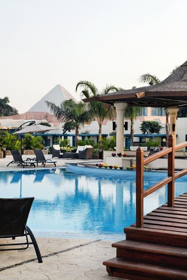 Cairo Pyramids Hotel