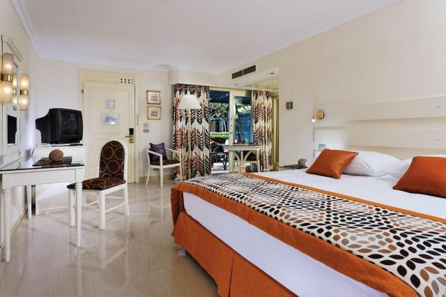 Cairo Pyramids Hotel