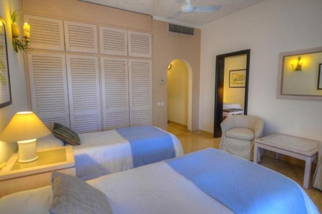 Ta' Cenc Hotel
