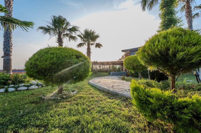 Hotel Adora Calma Beach