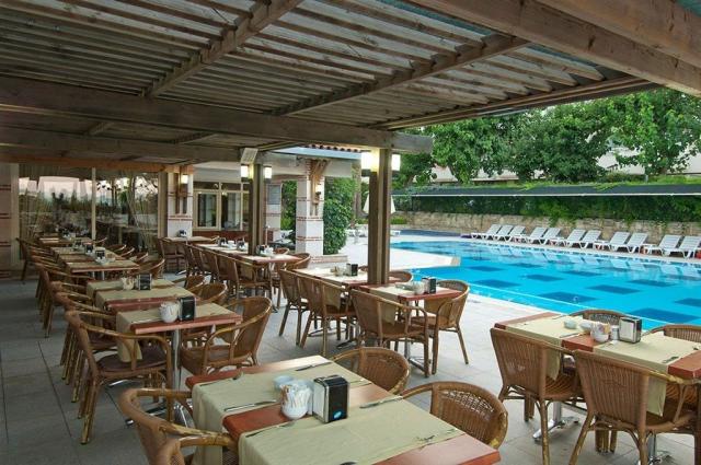 Hotel Trendy Side Beach
