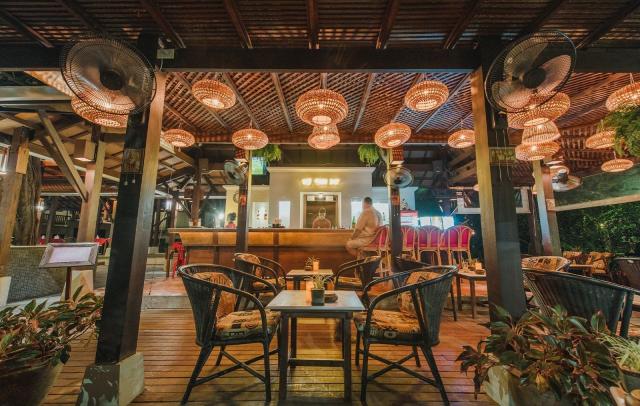 Hotel Khaolak Bhandari Resort & Spa