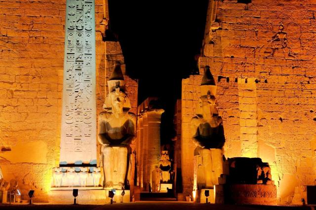 Malý okruh Egyptem / Privátní auto s průvodcem
