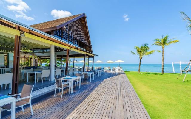 Hotel The Sands Khao Lak by Katathani
