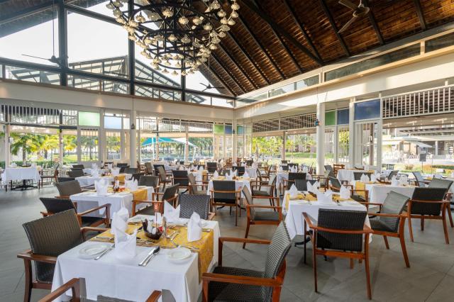 Hotel The Sands Khao Lak by Katathani