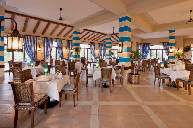 Hotel Jaz Almaza Beach Resort