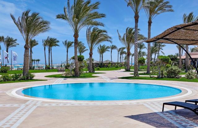 Hotel Jaz Almaza Beach Resort