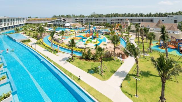 Hotel The Sands Khao Lak by Katathani