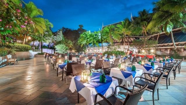 Hotel Chada Thai Village Resort