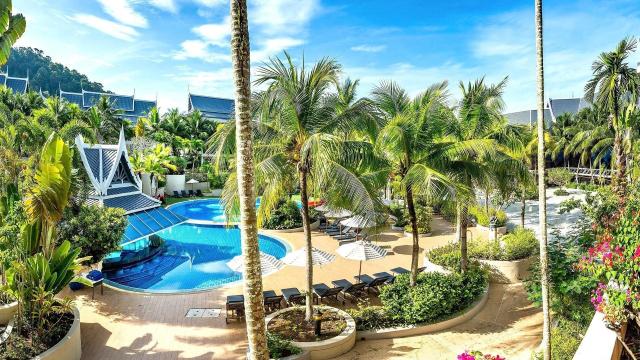 Hotel Chada Thai Village Resort