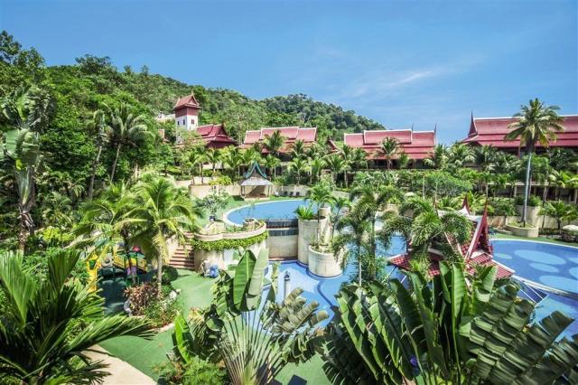 Hotel Chada Thai Village Resort