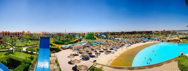 Malý okruh Egyptem / Privátní auto s průvodcem & Hotel Titanic Palace