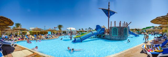 Malý okruh Egyptem / Privátní auto s průvodcem & Hotel Titanic Palace