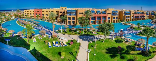 Malý okruh Egyptem / Privátní auto s průvodcem & Hotel Titanic Palace